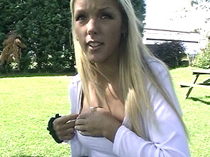 Hot Teen Flasher